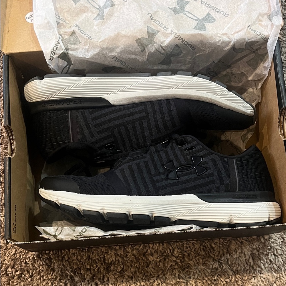 Under Armour Womens Black and White Speedform Gemini 3 Shoes